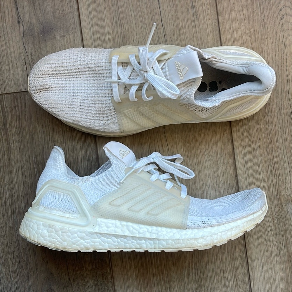 ADIDAS BOOST 9.5
